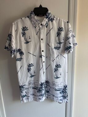 Men's White Short-Sleeve Tropical Button-Down Shirt
